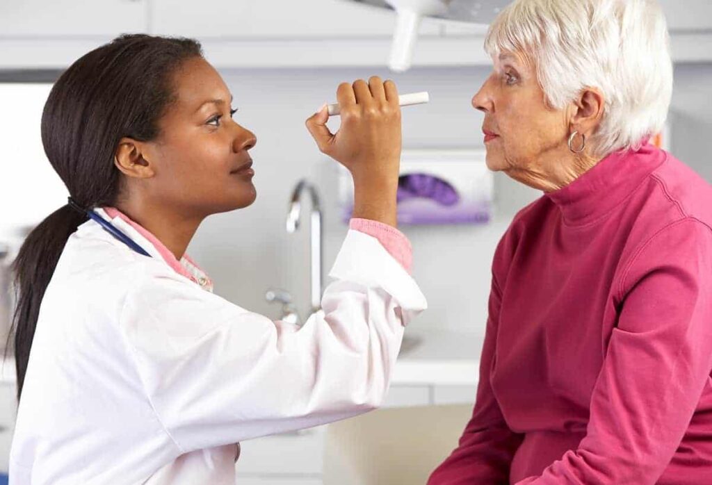 5 Misconceptions about Cataracts 1 shutterstock 126687965