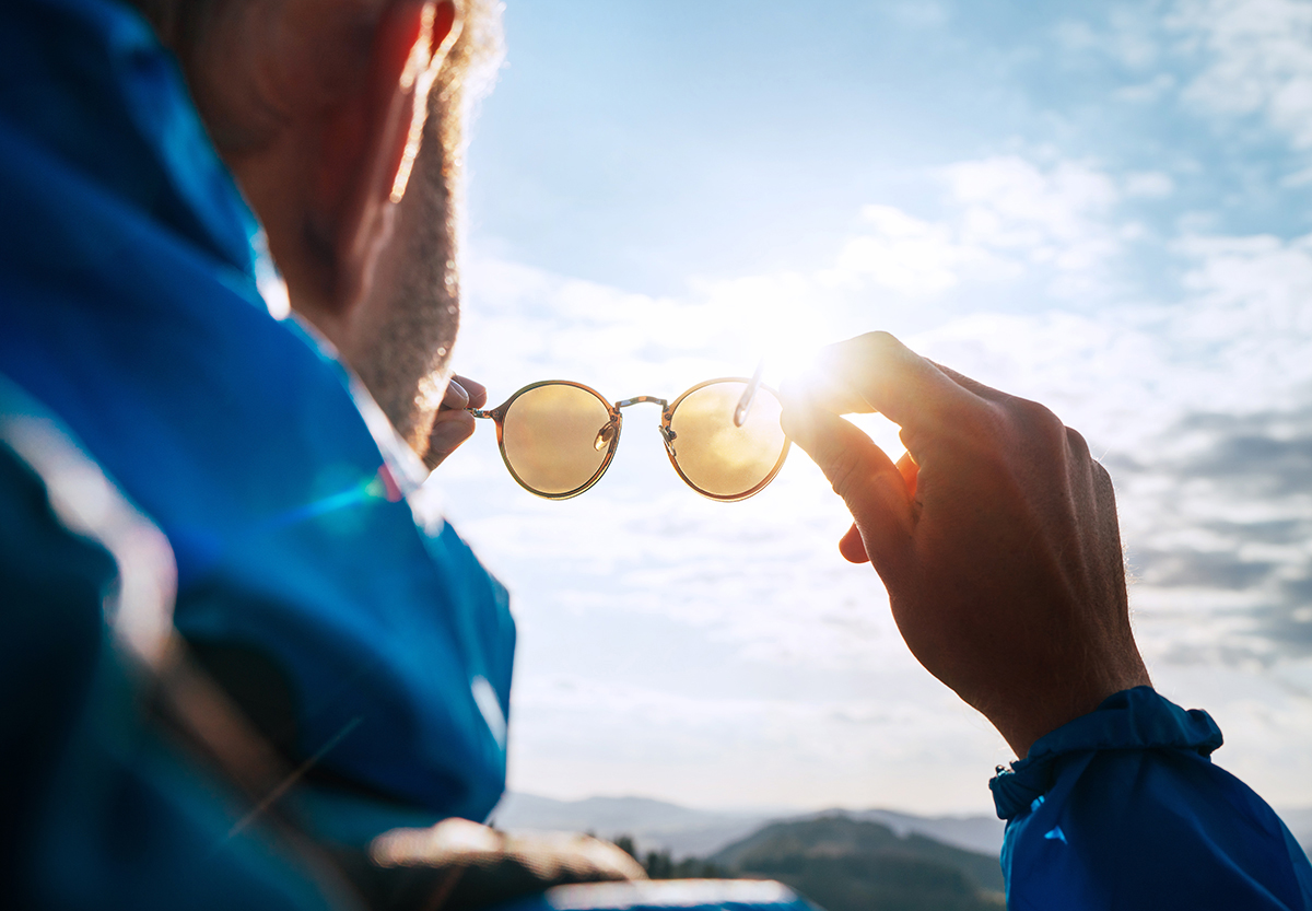 Protecting your eyes from the sun's UV light