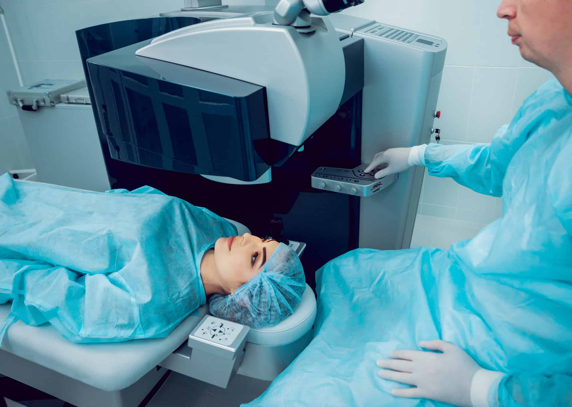Does LASIK Surgery Hurt or Cause Pain? 2 LASIK Surgery Pain Encino